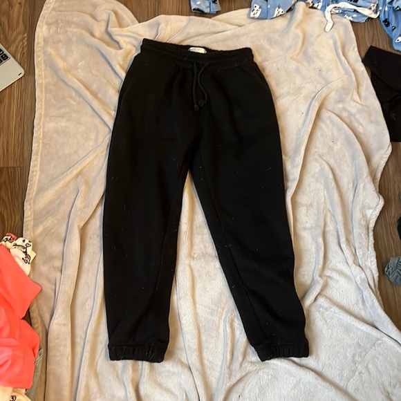 black sweatpants - Picture 1 of 2